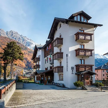 Hotel Rina