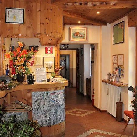 Rina 3* Μπόρμιο