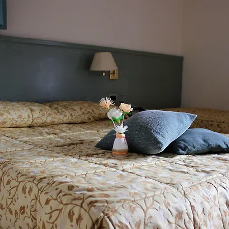 Ξενοδοχείο Rina 3*